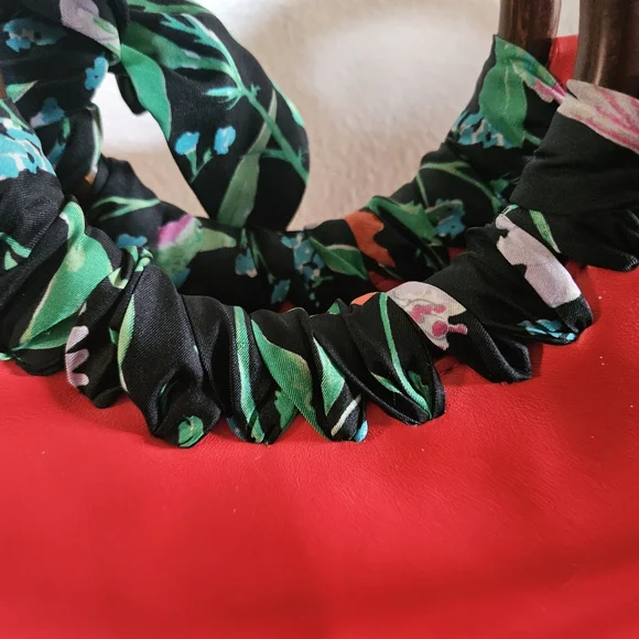 RARE Gorgeous, Red Kate Spade Ridgefield Street Katrina Handbag - Picture 3 of 13